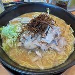 魁醤油ラーメン