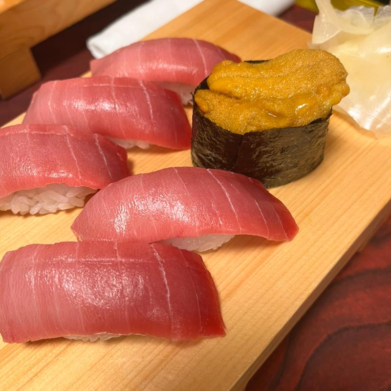 トロ　ウニ(寿司友)