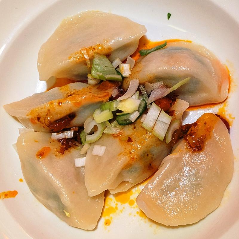 食べるラー油水餃子(完全個室居酒屋 餃子酒場 東順 大宮東口店)