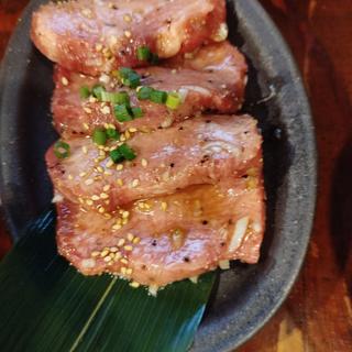 上タン