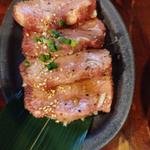 上タン