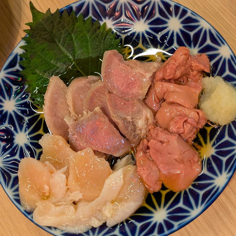 肉刺し盛り合わせ(居酒屋革命 酔っ手羽 川崎仲見世通り店)