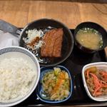 厚切り豚角煮定食