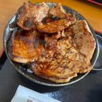 炭火焼き豚丼（中）