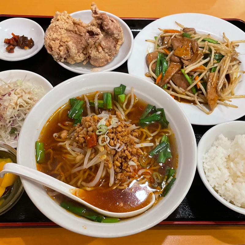 ニラレバー定食＋台湾ラーメン(台湾料理 萬福来)