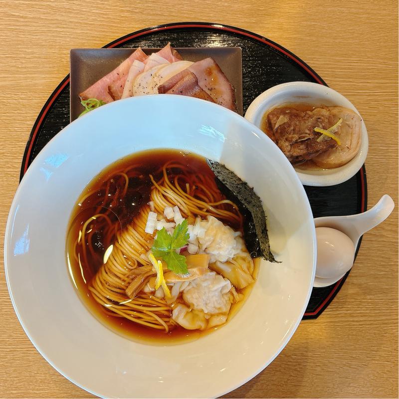 極上中華そば(麺道 金獅子)