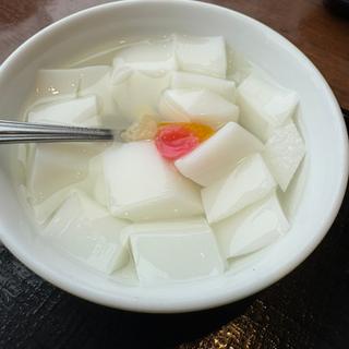 杏仁豆腐