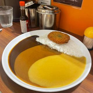 3種盛り(ナイルカレー 大橋駅)