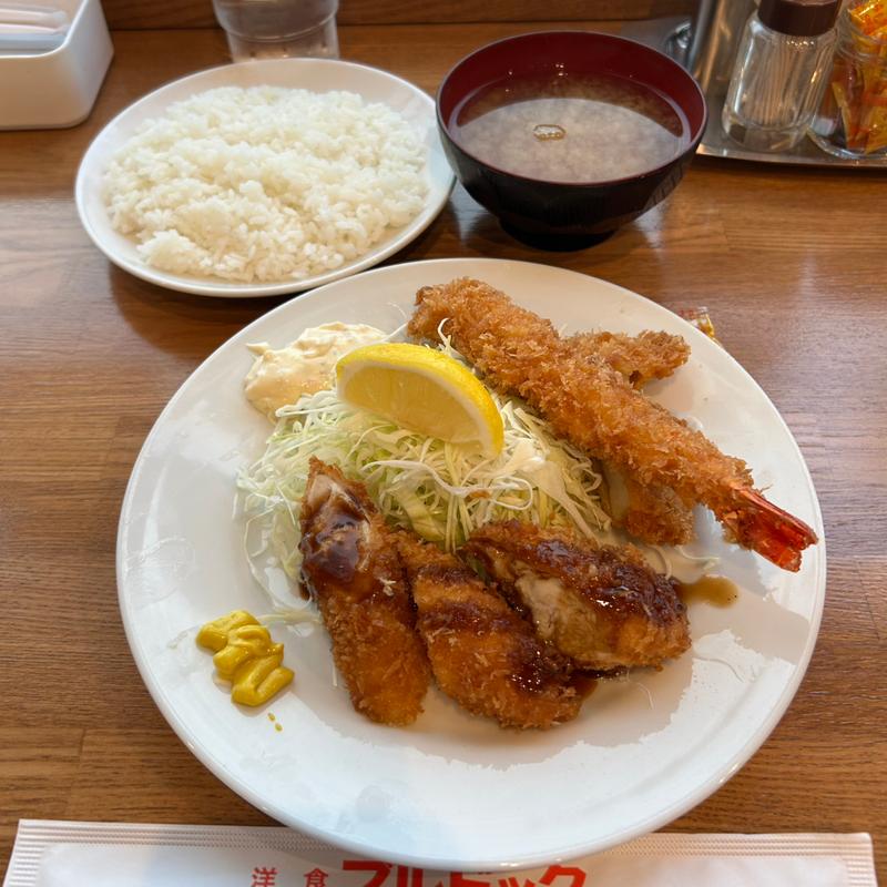 チキンカツと海老＆イカフライの盛り合わせ(スペシャル盛り合わせセットBセット)(ブルドック )