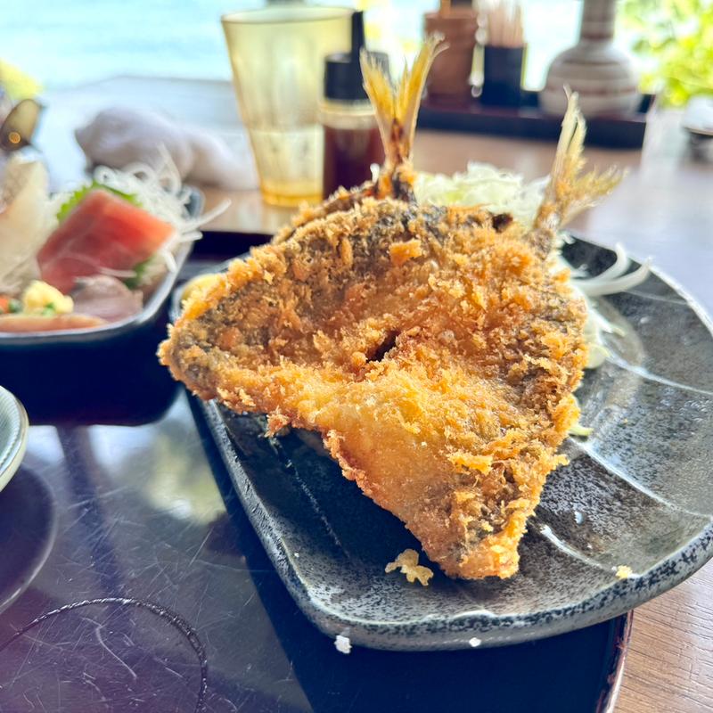 アジフライと刺身定食(小田原食堂 だん)