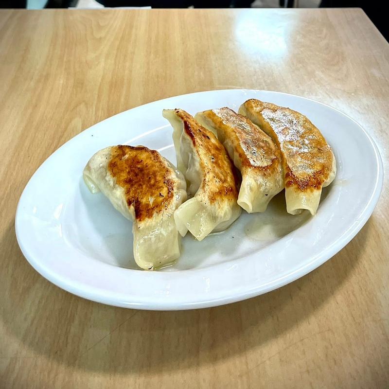 餃子（4個）(中華料理 やまだ（山田屋）)