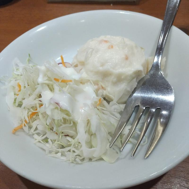 サラダ(福島上等カレー 本店)