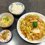 名物！焼きそば定食