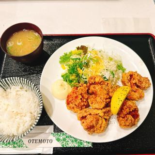 鶏の唐揚げ定食(オリーブキッチン)