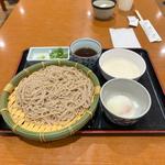 とろろそば、温泉卵トッピング