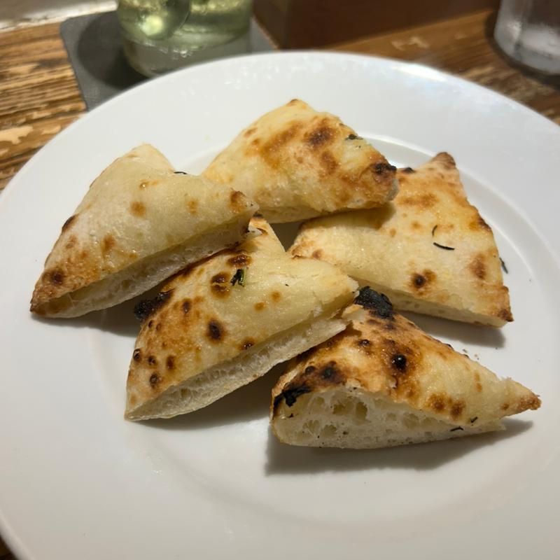 フォカッチャ(ラ ズッカ ディ ナポリ)