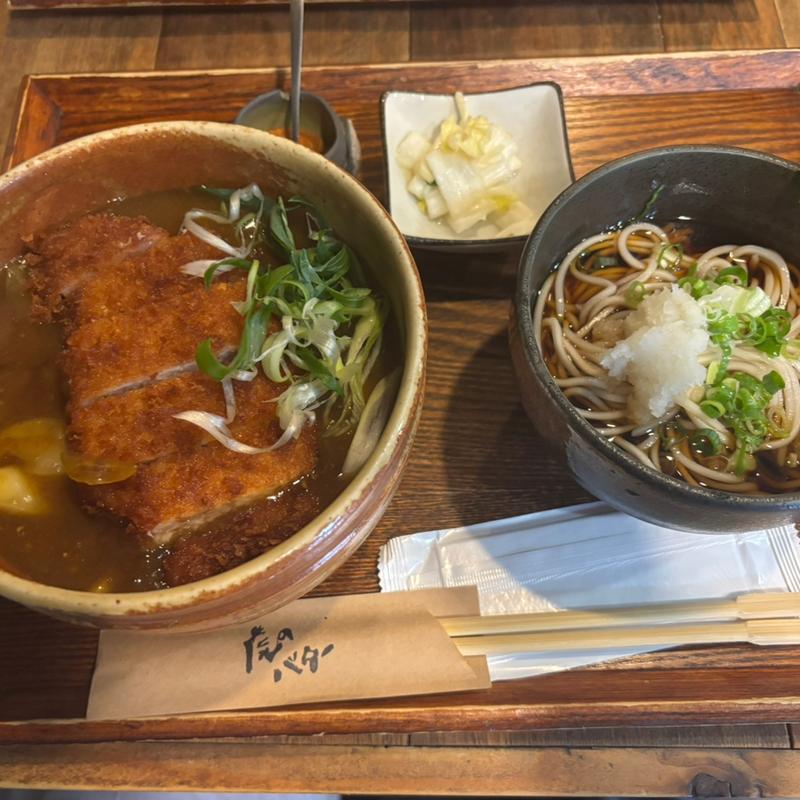 カツカレー丼冷そばセット(虎のバタ－ )