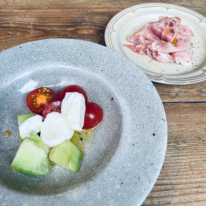 生ハムとカプレーゼ(ESPRESSO D WORKS 池袋)