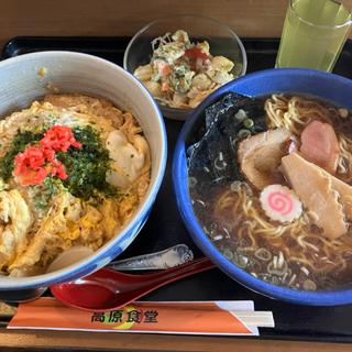 醤油ラーメンカツ丼セット