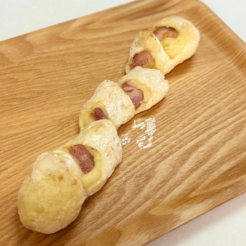 島唄ベーコンエピ(アールベイカー エキアプレミエ和光店)