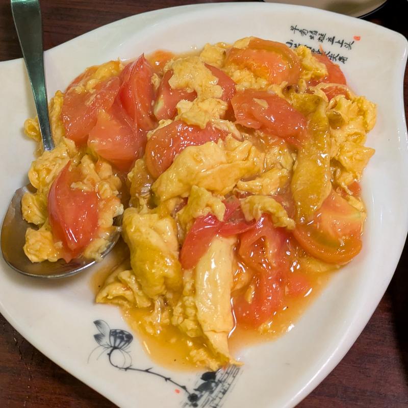 トマトと玉子炒め(馬さん餃子酒場 神保町店)