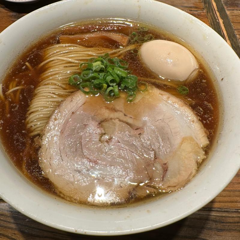 醤油らぁ麺大 味玉(松戸中華そば 富田食堂)