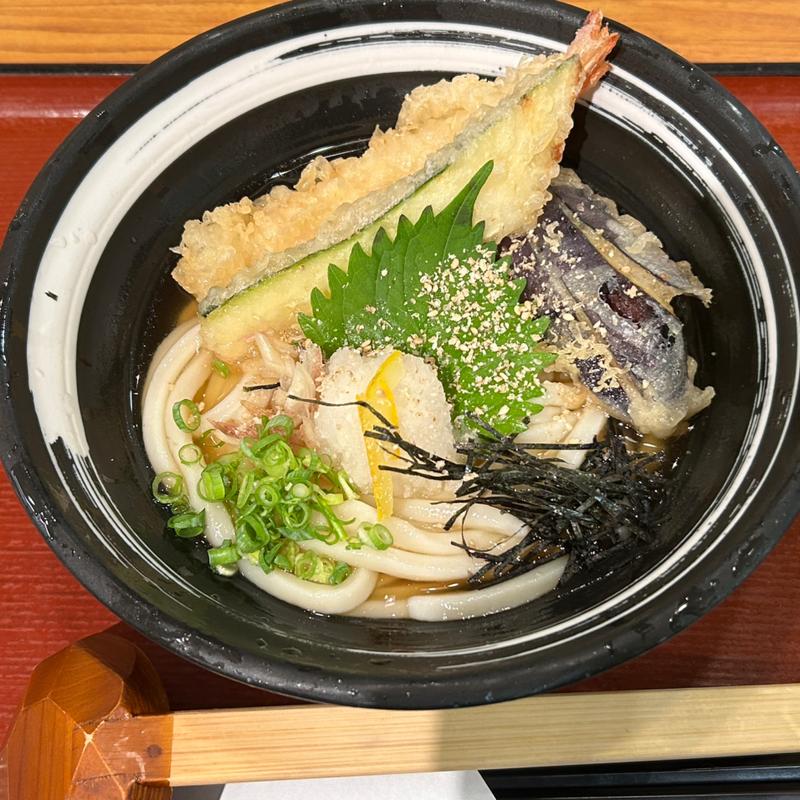 柚子の冷かけ天ぷらうどん(自家製麺 杵屋 草津近鉄百貨店)