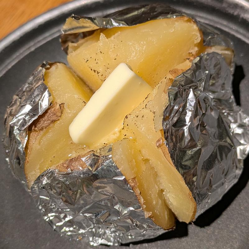 こだわりのじゃがバター(寿司と炉端焼 四季花まる 北口店)