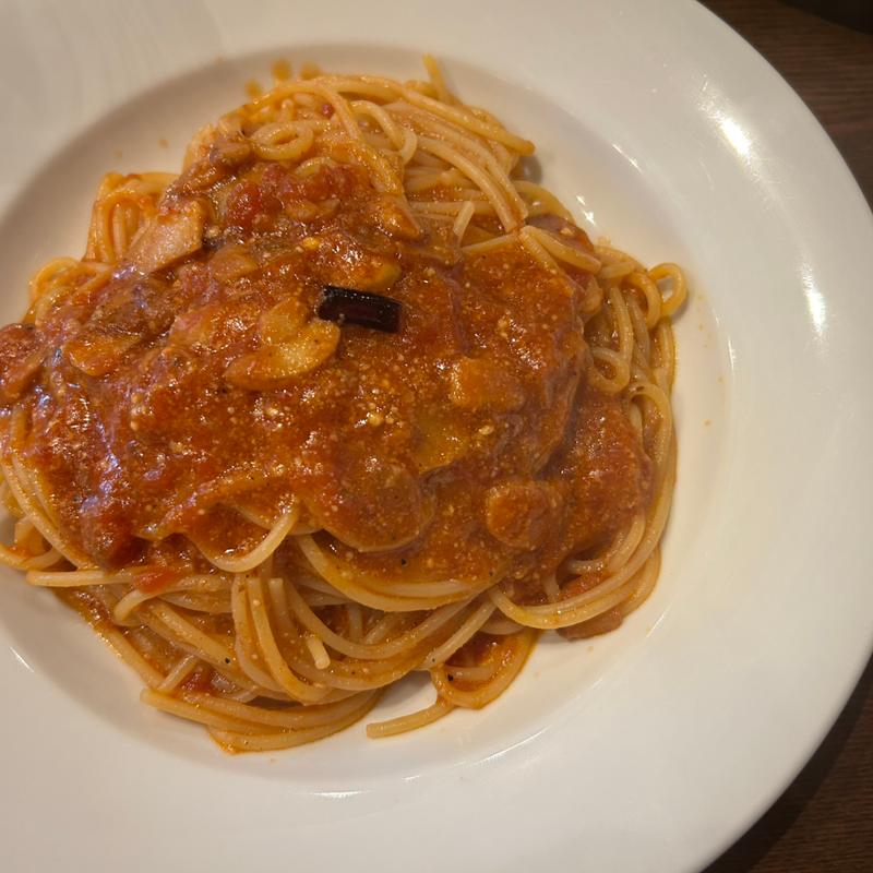 トマトとニンニク(カプリチョーザ 天久店 )