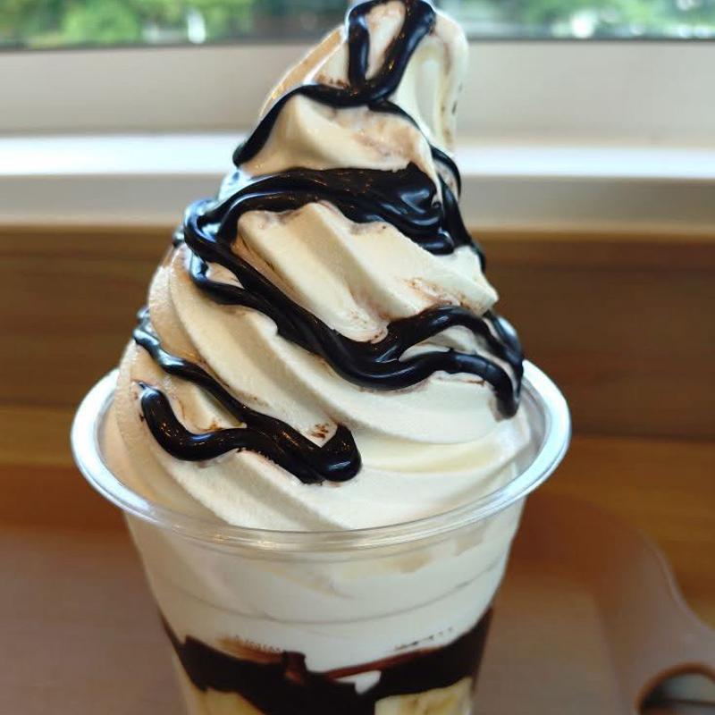 バナナチョコパフェ(patisserie Joli-Jolie)