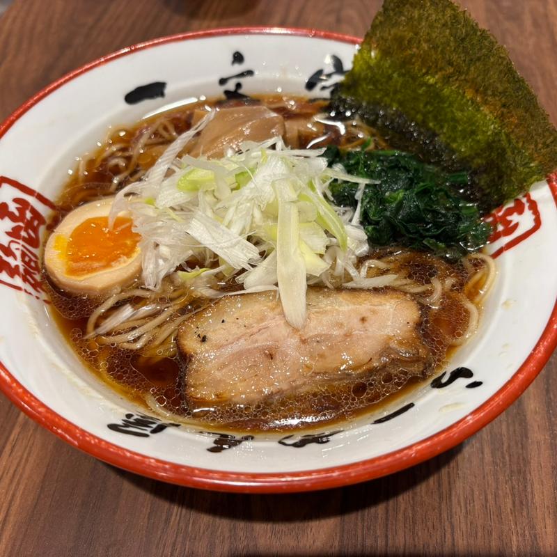 醤油ラーメン(一文字premium)