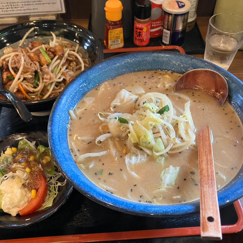 ニンニク丼セット　味噌ラーメンへ変更(梅田飯店)