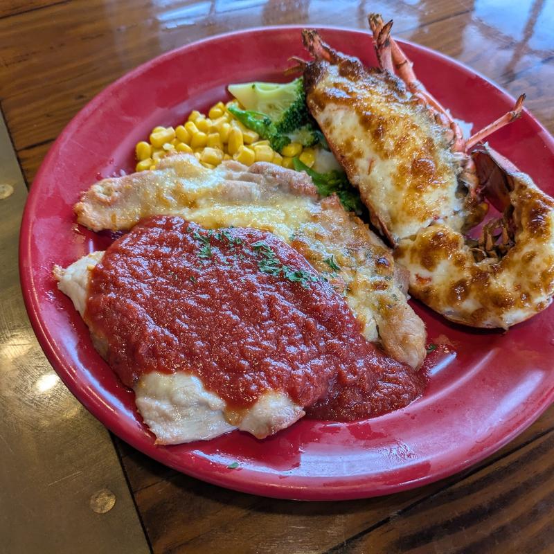 ロブスターテール黄金焼き＆チキンミラネーズ(レッドロブスター 上池台店 （Red Lobster）)