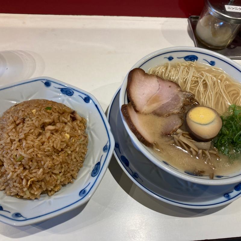 らあめん　ヤキメシセット(らあめん英 本店)