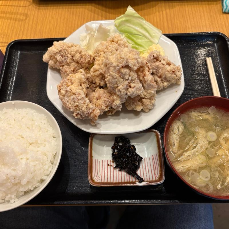 うま塩とりの唐揚げ定食(もつ煮込専門店 油ヤ食堂 つくば要店)