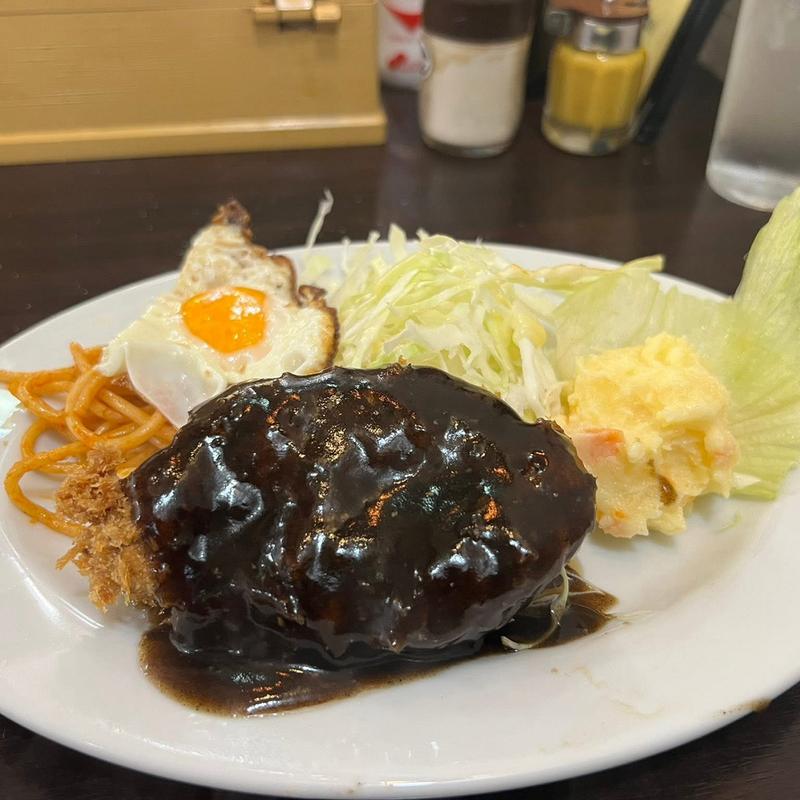 メンチカツ(洋食 マルヤ)