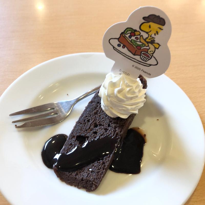 スヌーピーときょうだいたちのお誕生日ショコラ(ジョイフル 上尾店)