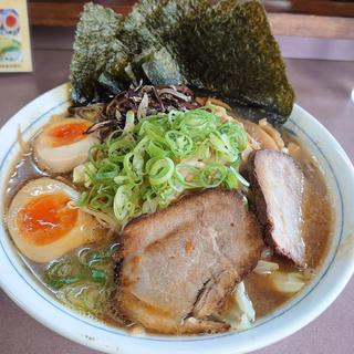 焦がし醤油 濃いめ 全のせ