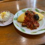 ミートナスのオムライス M(サラダorコーンスープ、ドリンク付)(みるくカフェ )