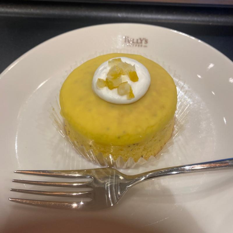 瀬戸内レモン&ブルーポピーシードケーキ(タリーズコーヒー 金山総合駅店)