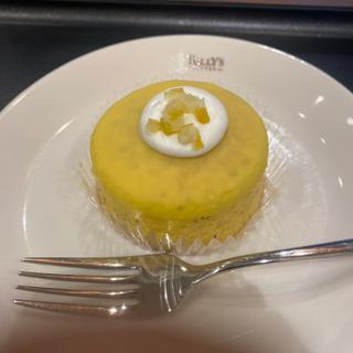瀬戸内レモン&ブルーポピーシードケーキ