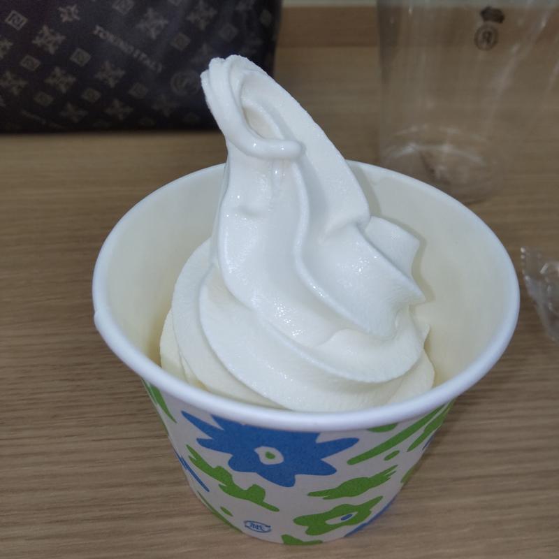 塩チーズソフトクリーム(紫波サービスエリア 下り レストラン )