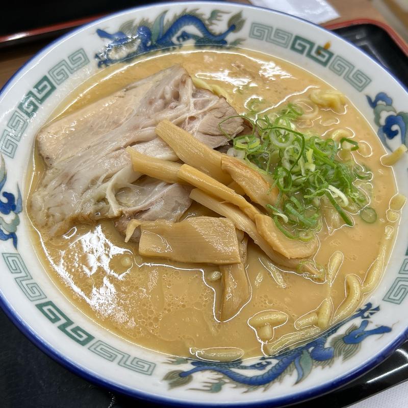 煮豚濃厚とんこつラーメン(明石食堂)
