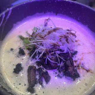 鶏白湯 黒
