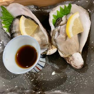 生牡蠣(船元直送居酒屋 満船屋 （まんせんや）)
