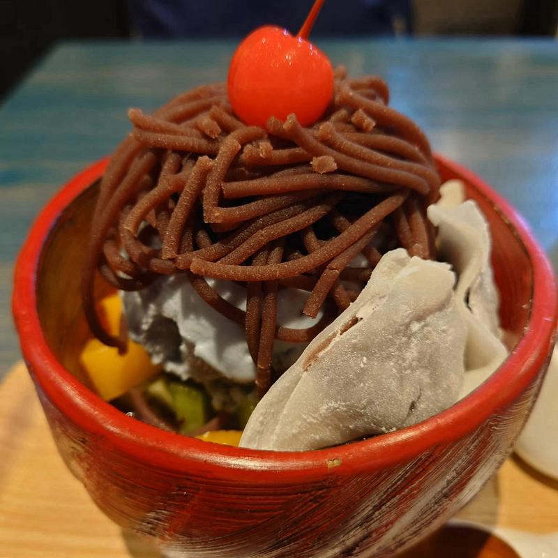 特製ジェラートあんみつ(ココデコーヒー)