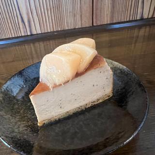 桃と紅茶のバスクチーズケーキ