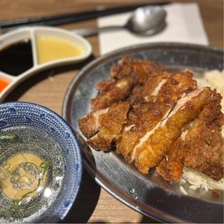 フライドシンガポールチキンライス