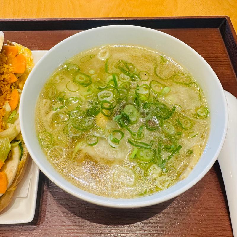 小鶏肉フォー(ベトナム料理NON SEN)