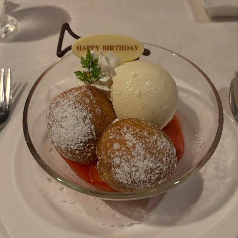 ベニエとバニラのパルフェグラッセ(ブルーバイユー・レストラン(ディズニーランド))